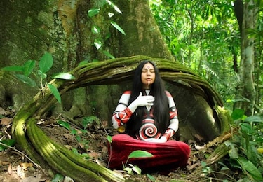 Yek Gamboa presenta ‘Tierra Santa’, un tributo a la maternidad