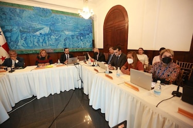 Mesa técnica anuncia otra compra de medicinas a través del procedimiento por desabastecimiento crítico