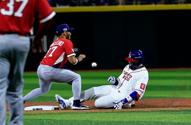 Panamá enfoca su atención en Canadá tras una noche difícil en el Clásico