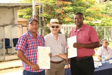 TE culmina entrega de credenciales a candidatos electos
