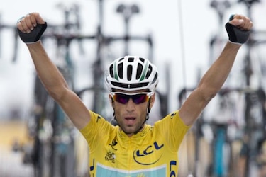 Nibali domina en la montaña y sentencia el Tour