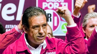Detienen en España a expresidente del PRI