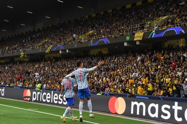 Manchester United pierde 2-1 con Young Boys, pese al gol de Cristiano Ronaldo