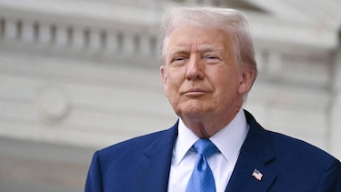 Donald Trump prohíbe o restringe la entrada a Estados Unidos de los ciudadanos de una veintena de países, entre los que están Cuba y Venezuela