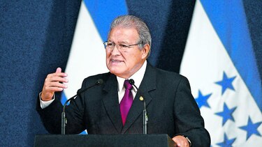 Sánchez Cerén critica decisión de la Corte