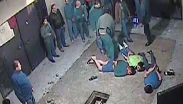 Uruguay: 17 funcionarios a prisión por torturar a menores infractores