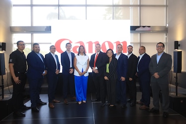 Experiencia Gráfica Canon 2023 combina el arte con las innovaciones de impresión avanzada