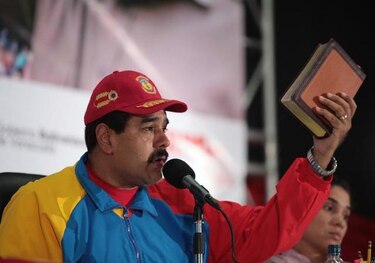 Maduro baja el tono contra el sector privado en Venezuela