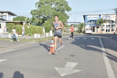 Atletas van por medallas