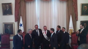 Carlos Lee es juramentado como presidente del Concejo de Panamá