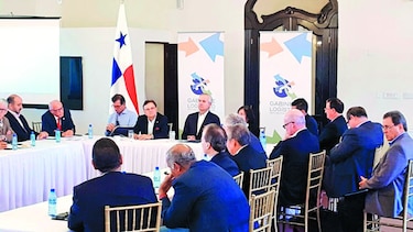 Anuncian estrategia para potenciar el sector logístico