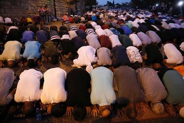 Jerusalén sigue en tensión a pesar de la retirada de detectores de metales