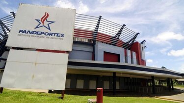 Molestias por reprogramación de graduaciones en la Arena Roberto Durán