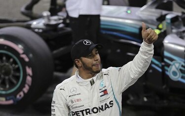 Lewis Hamilton consigue la 'pole position' en Abu Dabi