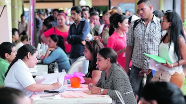 En la tarea de buscar empleo