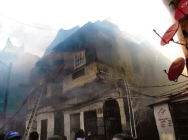 Incendio deja 38 familias sin hogar en vísperas de Navidad