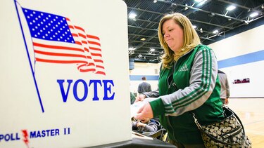Clinton y Trump ganan primarias en Misisipi