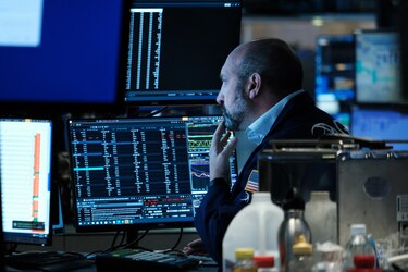Inversionistas se refugian en productos de bajo riesgo