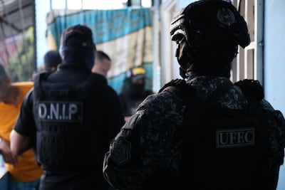 Tres funcionarios, entre los aprehendidos por caso de presunto contrabando de cigarrillos desde la Zona Libre de Colón