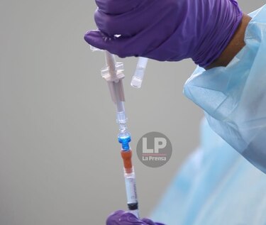 Covax, una buena idea de la OMS que choca con el nacionalismo en materia de vacunas