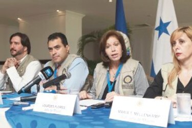 Ruta 2014: Campaña usó bienes públicos