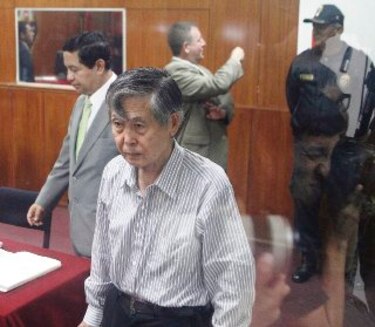Fujimori se queja por estar incomunicado
