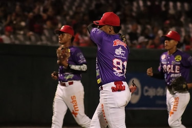 Coclé blanquea a Panamá Este y se afirma como candidato