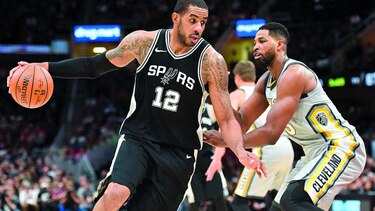 Los Spurs terminan su gira por el Este con victoria
