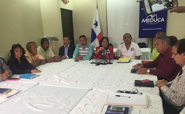 Gremios de docentes y el Meduca se mantendrán en diálogo
