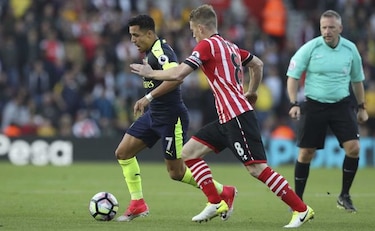Alexis anota y Arsenal derrota a Southampton