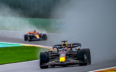 Verstappen delante de ‘Checo’ en Bélgica, donde Alonso acabó quinto