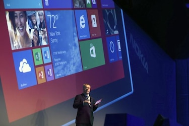 Nokia lanza tableta en incursión de Microsoft en dispositivos