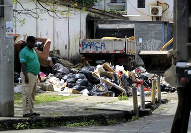 Ese problema de la basura es mío también