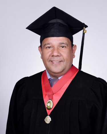 La Universidad de Panamá presenta a los graduados de su Facultad de Derecho y Ciencias Políticas