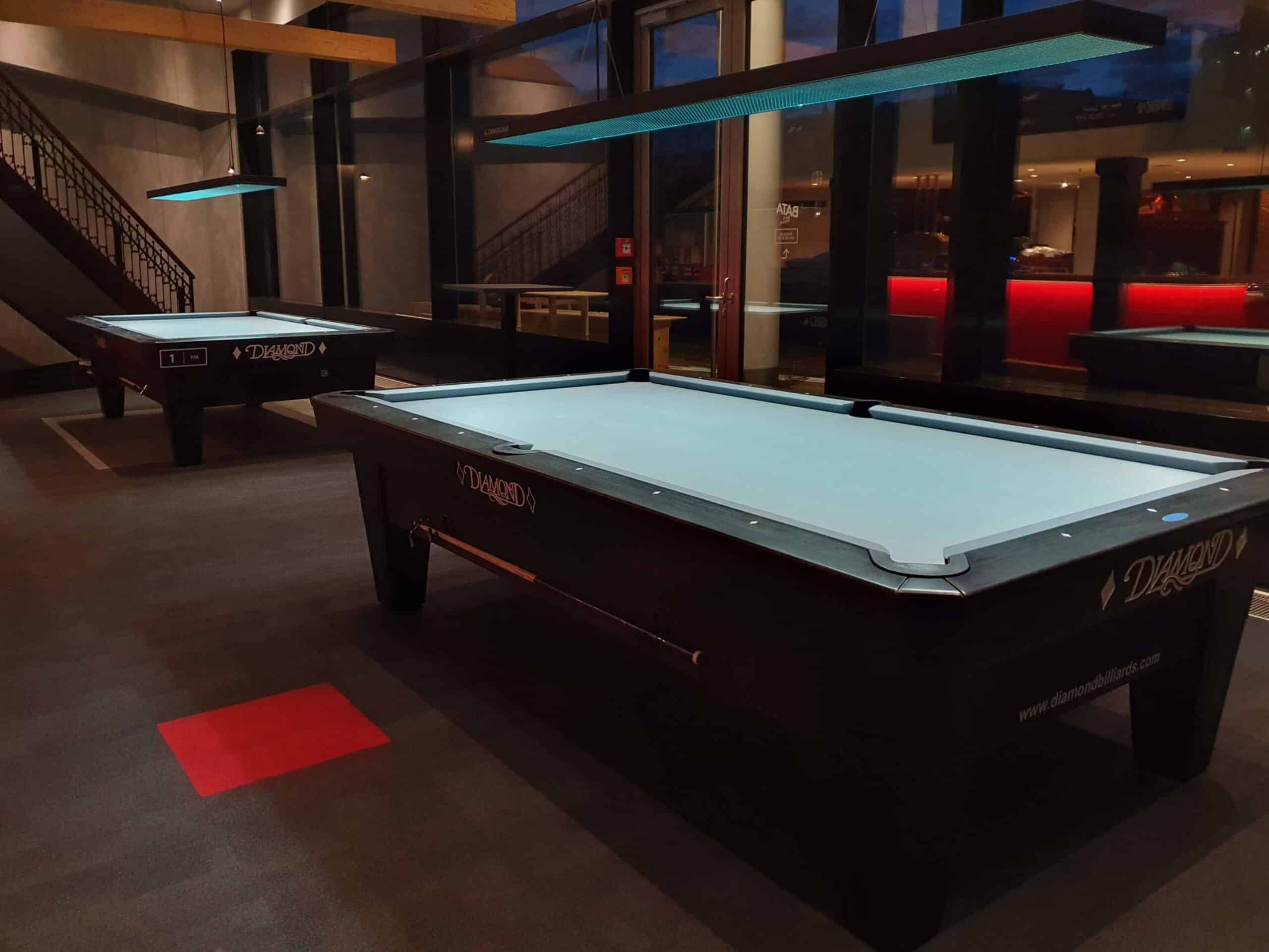 El Bata Bar & Billiards de Alexanderplatz, Berlín