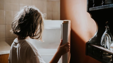 ‘Los padres se saltan comidas para que los niños tengan alimentos’: cómo la pobreza afecta a millones de personas en Reino Unido
