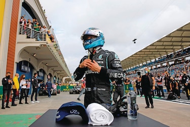 Gana la ‘pole’ del GP de Turquía