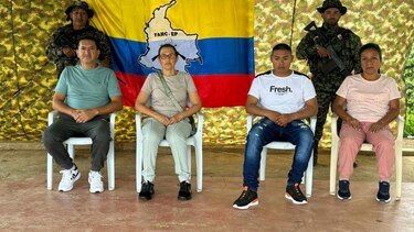 Dejan en libertad a cuatro personas secuestradas por disidentes de las FARC en Colombia