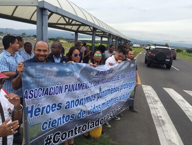 Controladores aéreos piden mejoras salariales