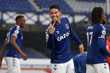 El Everton y James prolongan su inmaculado inicio de la Premier