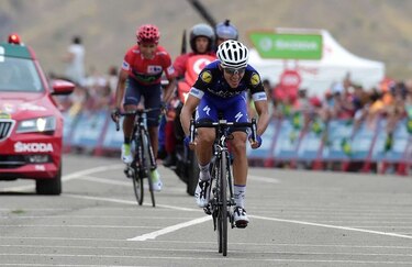 Quintana da un paso gigante hacia el título; Brambilla gana etapa
