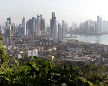 Panameños y peruanos buscan potenciar el intercambio comercial