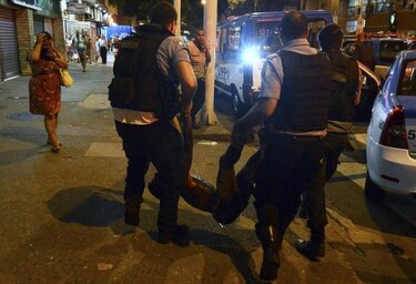Copacabana amanece con tranquilidad tras violentos disturbios