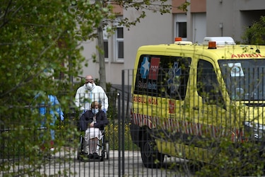España supera los 19,000 fallecidos por coronavirus, tras 551 muertos en 24 horas