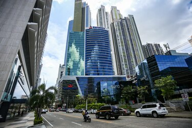 Aumenta cartera de crédito y se reducen los depósitos en el centro bancario en enero