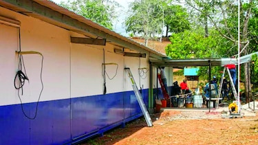 Se repite la historia en las escuelas de las provincias