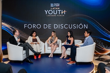 Nestlé impulsa desde Panamá espacios de desarrollo profesional para jóvenes profesionales de la salud en Latinoamérica