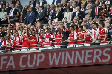 Arsenal gana la Copa de Inglaterra con tantos de Alexis y Ramsey