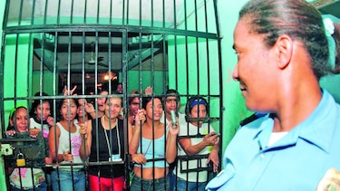 El drama de ser mujer con hijos y estar en una cárcel