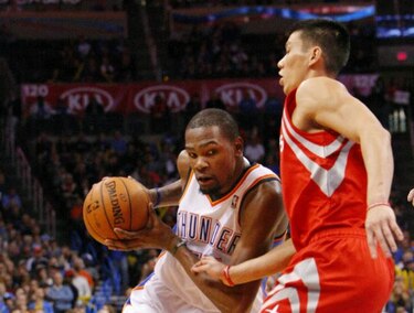 Kevin Durant vuelve a ser la inspiración para los Thunder